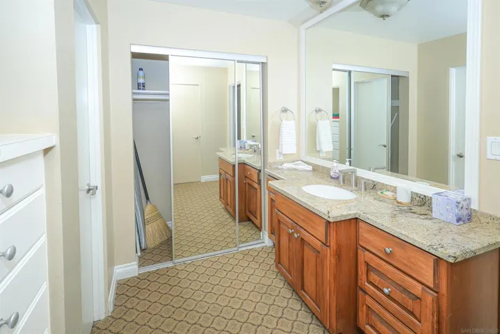 2003 Costa Del Mar 654, Carlsbad, California 92009