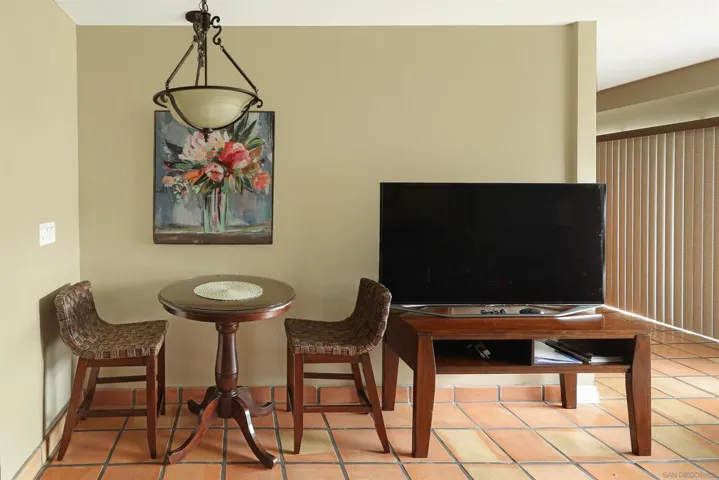 2003 Costa Del Mar 654, Carlsbad, California 92009