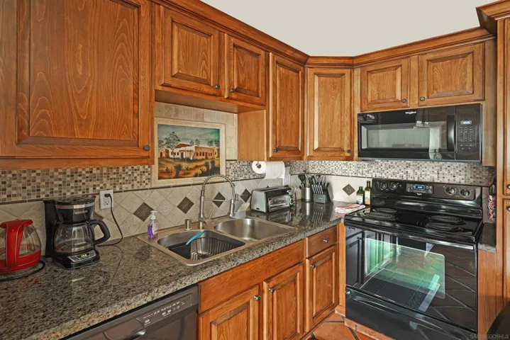 2003 Costa Del Mar 654, Carlsbad, California 92009
