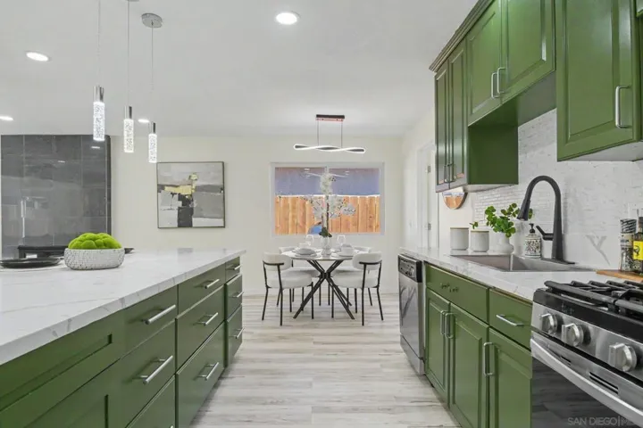 559 Glencrest Dr, San Diego, California 92139