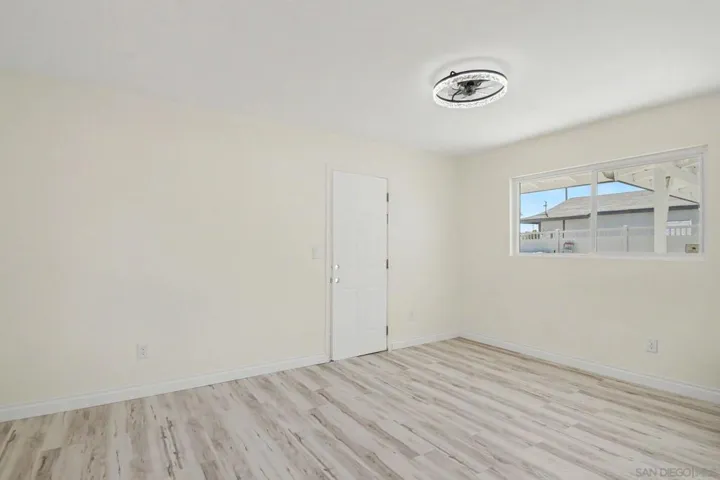 559 Glencrest Dr, San Diego, California 92139