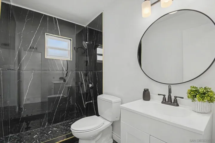 559 Glencrest Dr, San Diego, California 92139