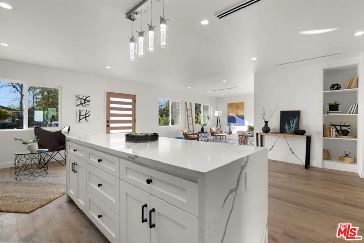 5928 Tobias Avenue, Sherman Oaks, California 91411