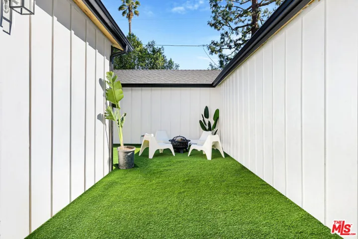 5928 Tobias Avenue, Sherman Oaks, California 91411