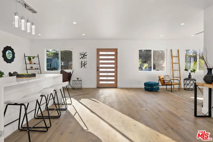 5928 Tobias Avenue, Sherman Oaks, California 91411