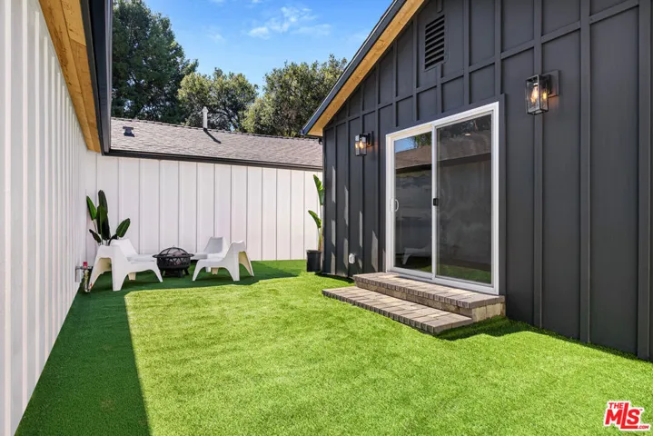 5928 Tobias Avenue, Sherman Oaks, California 91411