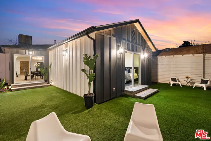 5928 Tobias Avenue, Sherman Oaks, California 91411