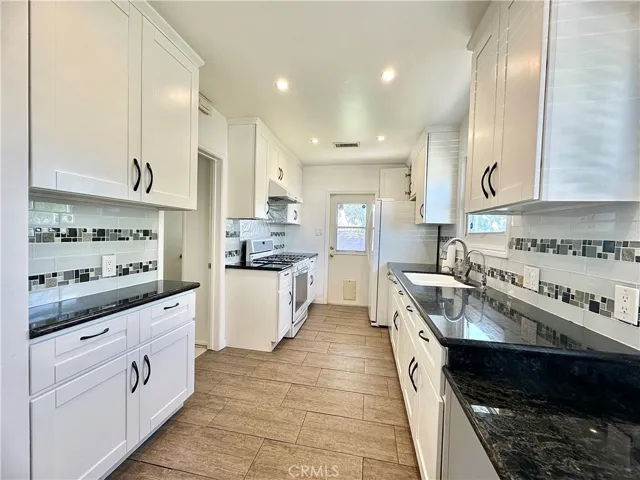 1527 Lancewood Avenue, Hacienda Heights, California 91745