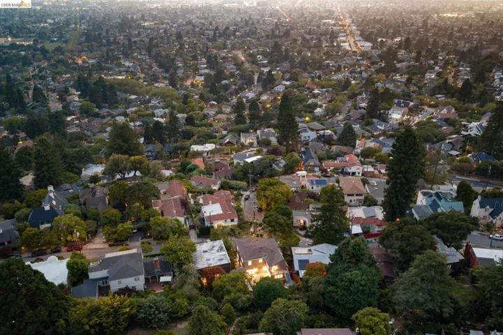 1001 Cragmont Avenue, Berkeley, California 94708-1411