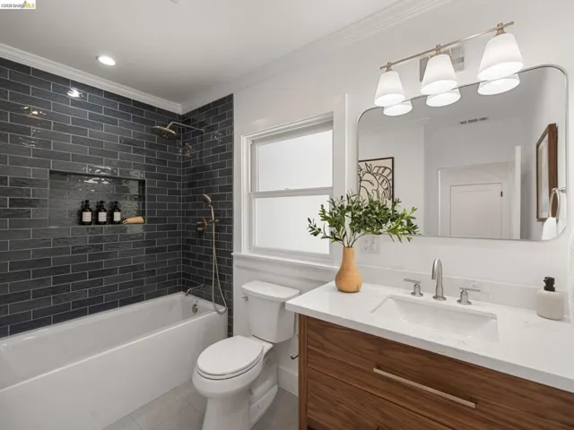1001 Cragmont Avenue, Berkeley, California 94708-1411