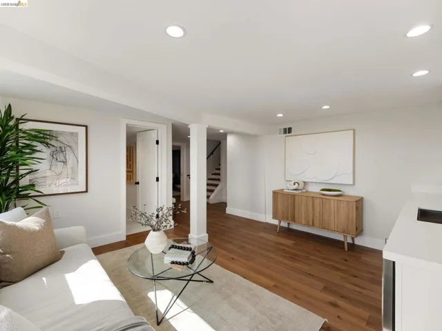 1001 Cragmont Avenue, Berkeley, California 94708-1411