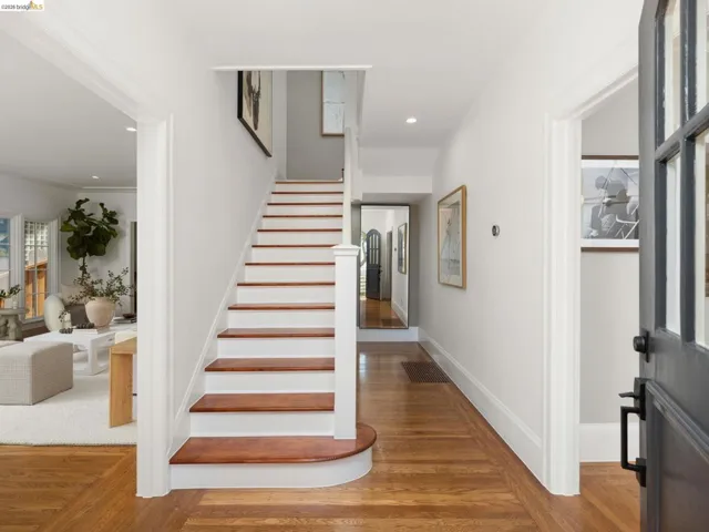 1001 Cragmont Avenue, Berkeley, California 94708-1411