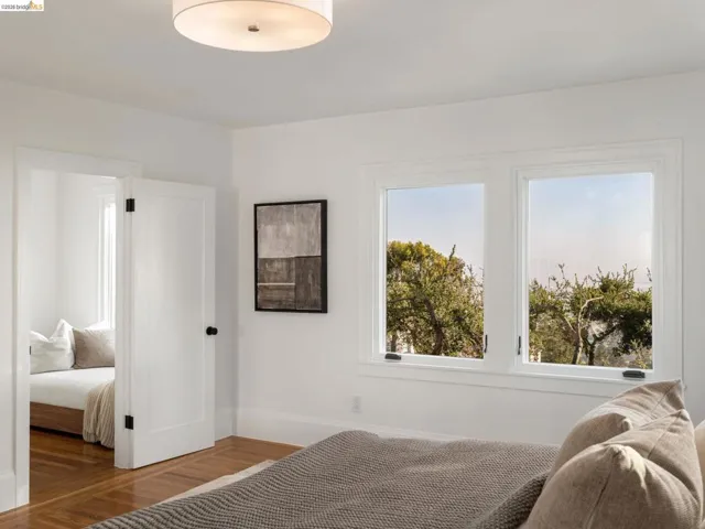 1001 Cragmont Avenue, Berkeley, California 94708-1411