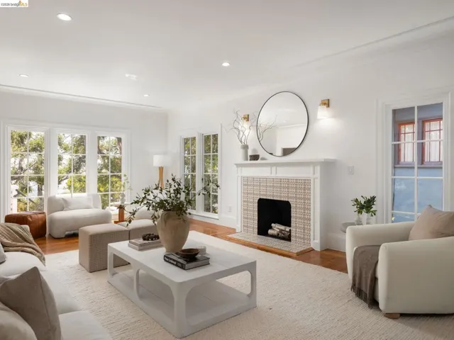 1001 Cragmont Avenue, Berkeley, California 94708-1411