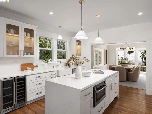 1001 Cragmont Avenue, Berkeley, California 94708-1411