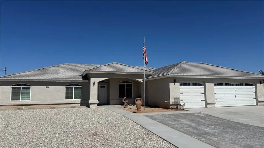 9040 10th Avenue, Hesperia, California 92345