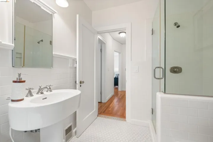 491 Boynton Ave, Berkeley, California 94707
