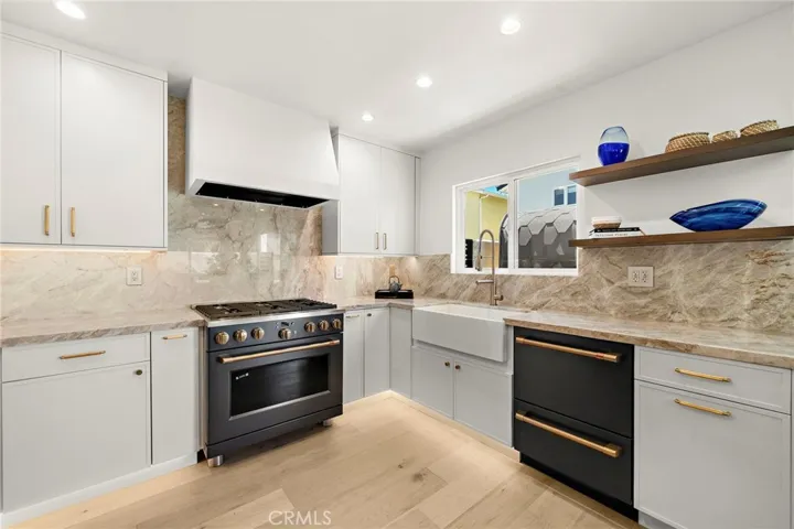 I'll do the dishes in this kitchen