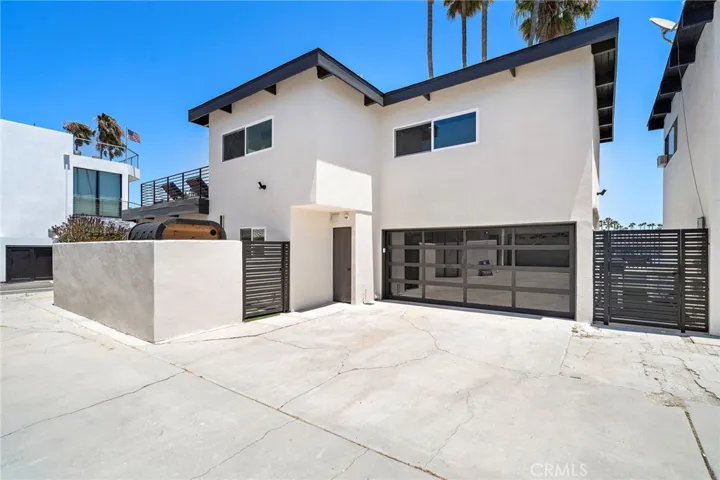 Driveway and garage with direct access
