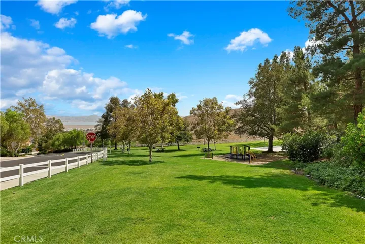 Lake Hills - Park