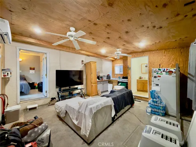 11454 Sunburst Street, Lakeview Terrace, California 91342