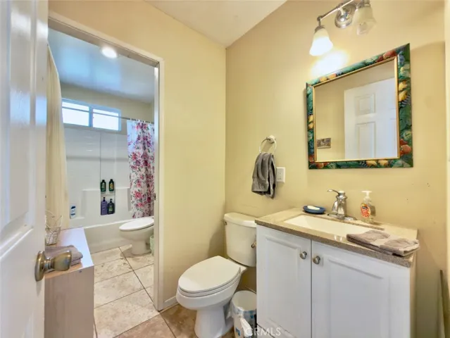 11454 Sunburst Street, Lakeview Terrace, California 91342