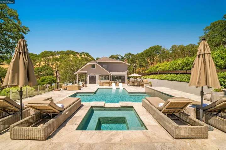 330 Twin Peaks Ln, Alamo, California 94507