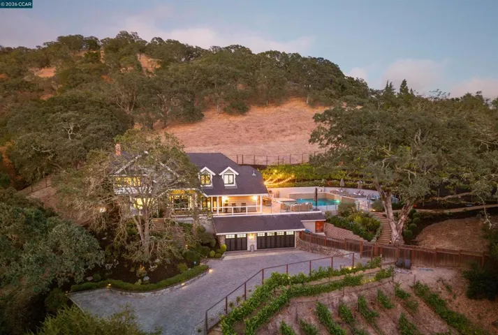 330 Twin Peaks Ln, Alamo, California 94507