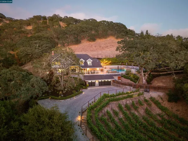 330 Twin Peaks Ln, Alamo, California 94507