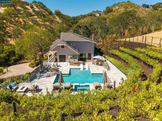 330 Twin Peaks Ln, Alamo, California 94507