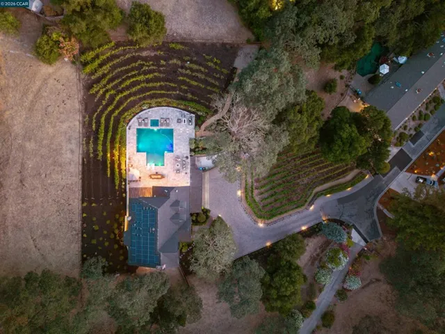 330 Twin Peaks Ln, Alamo, California 94507