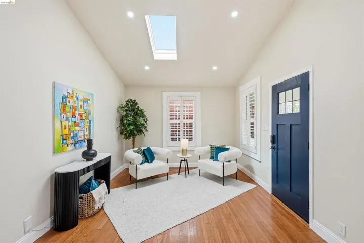 3214 Stuart St, Oakland, California 94602