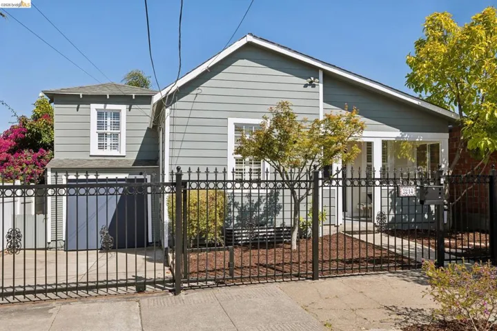 3214 Stuart St, Oakland, California 94602