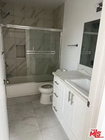 227 N Park View Street 1/2, Los Angeles, California 90026