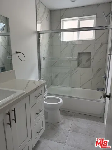 227 N Park View Street 1/2, Los Angeles, California 90026