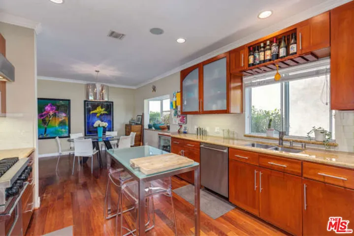 603 Vernon Avenue 2, Venice, California 90291