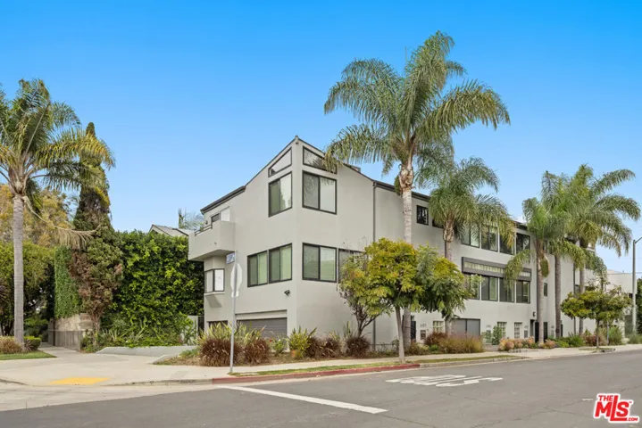 603 Vernon Avenue 2, Venice, California 90291