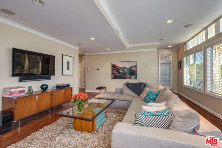 603 Vernon Avenue 2, Venice, California 90291