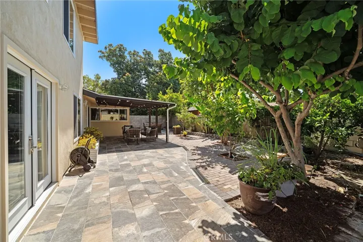Direct access from the primary suite to the back yard