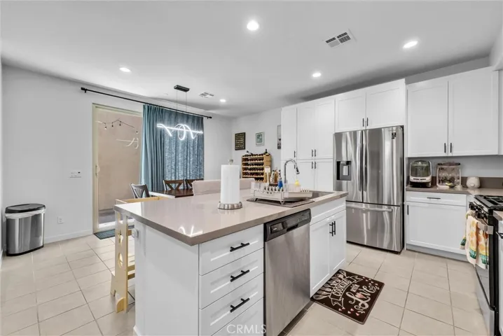 15974 Parkhouse Drive 3, Fontana, California 92336