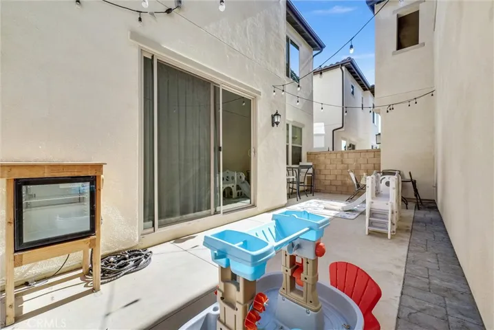 15974 Parkhouse Drive 3, Fontana, California 92336