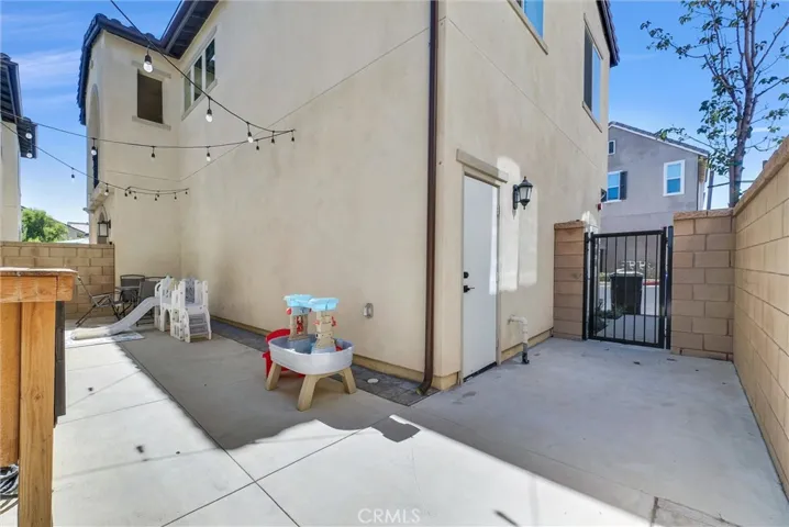 15974 Parkhouse Drive 3, Fontana, California 92336