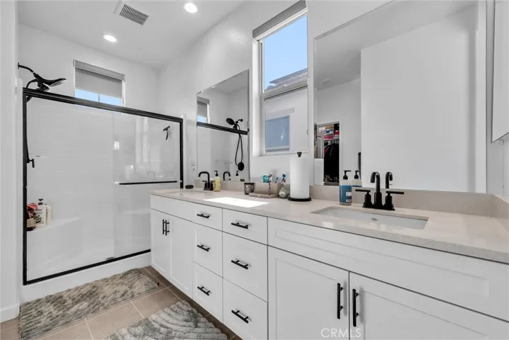 15974 Parkhouse Drive 3, Fontana, California 92336
