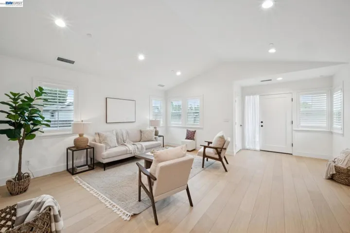 21112 Tyee Ct, Castro Valley, California 94546