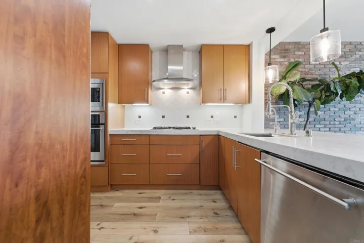 325 7th Avenue 905, San Diego, California 92101