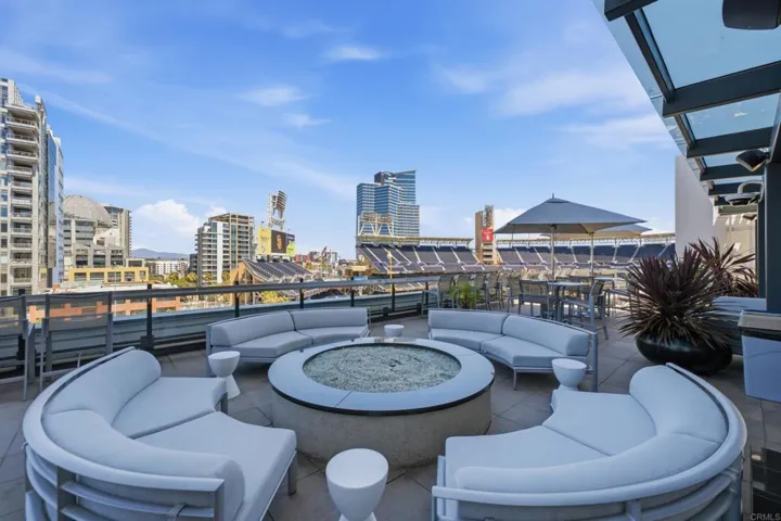 325 7th Avenue 905, San Diego, California 92101
