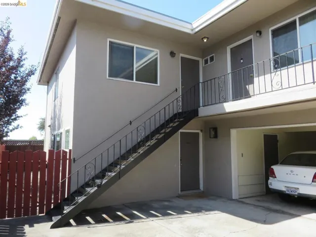 1314 Kains Ave 4, Berkeley, California 94702