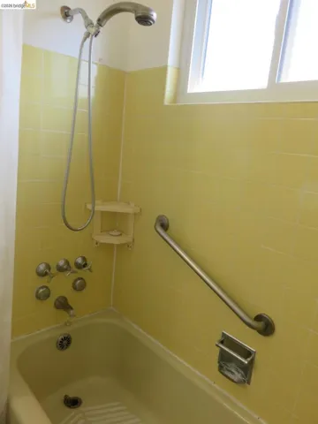 1314 Kains Ave 4, Berkeley, California 94702