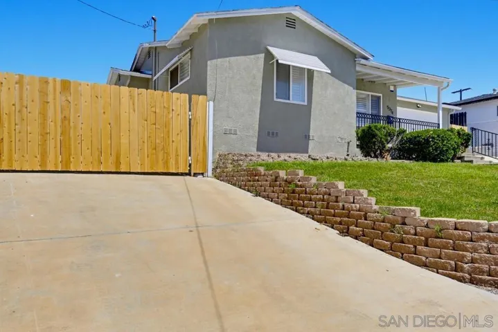 5374 Bonita Dr, San Diego, California 92114