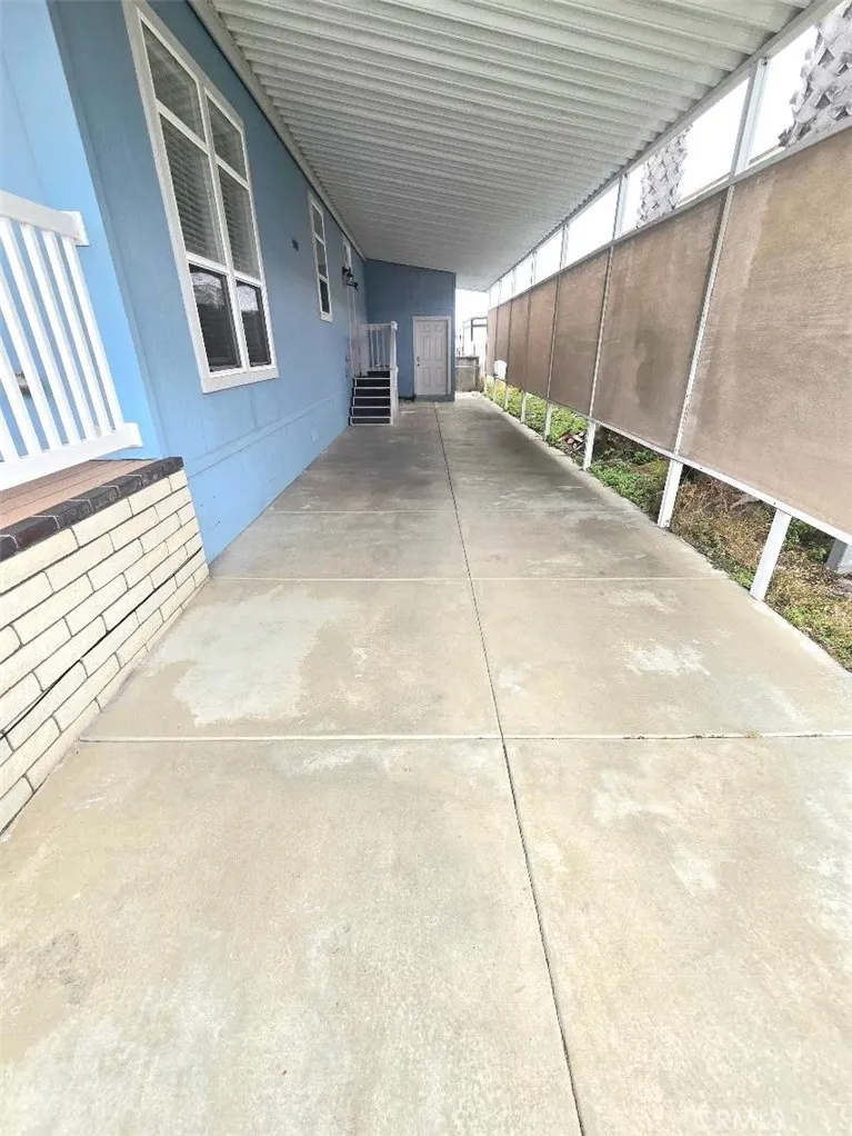 3-car private carport
